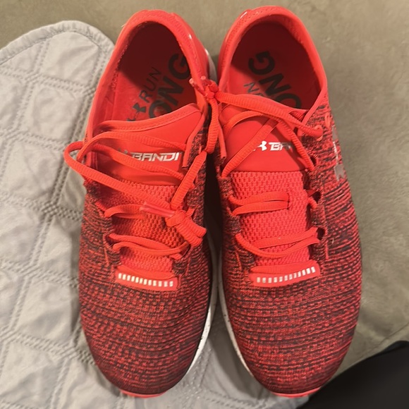 Men’s UA Bandit 3 Shoes - Picture 3 of 5